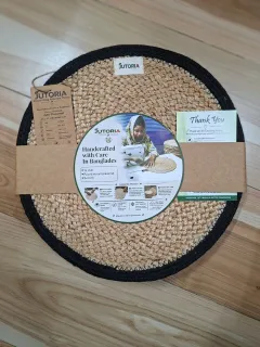 Pure Jute Braided Placemats (Set of 6) | 14" Round Handwoven Table Mats with Black Border, natural with black border colour – image 2